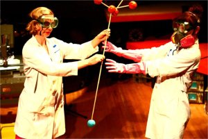 VisaVisSociety_moleculehandling